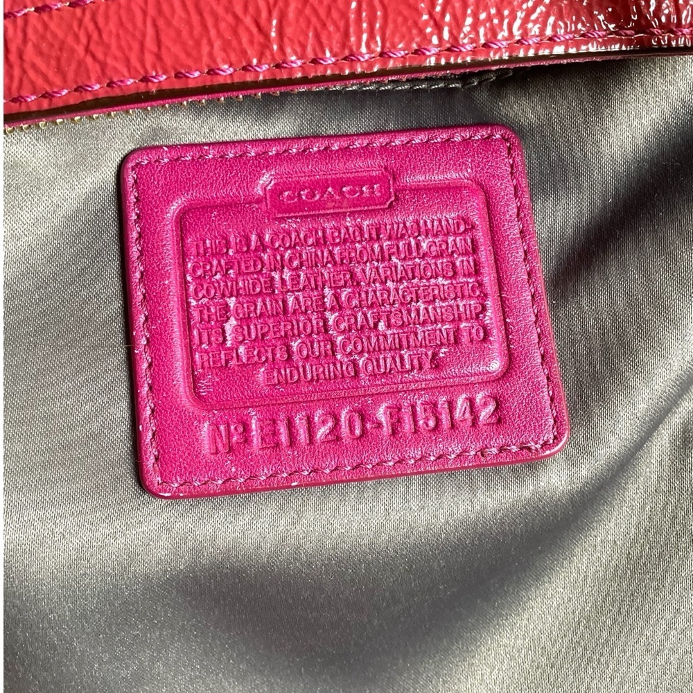 ▶️ Coach ◀️ Hot Pink Patent Leather Tote F15142 - Picture 11 of 17